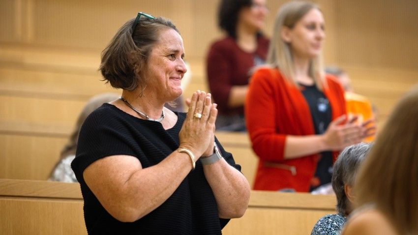 Naturalization ceremony at Cornell welcomes 20 new citizens