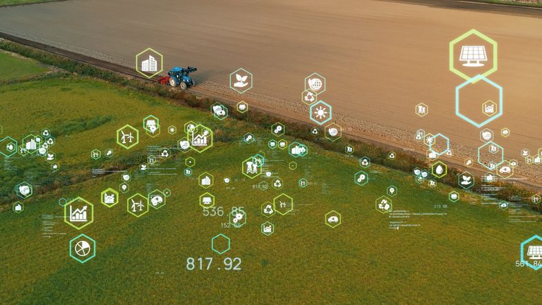 Novel Human-Machine Interface in Agriculture for Better Data Collection and Agronomic Assistance￼