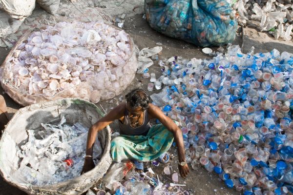 How Kabariwalas Persist: The Changing Nature of Labor in High-value Recycling Markets in Urban India